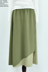 Women’s  Pleated Skirt